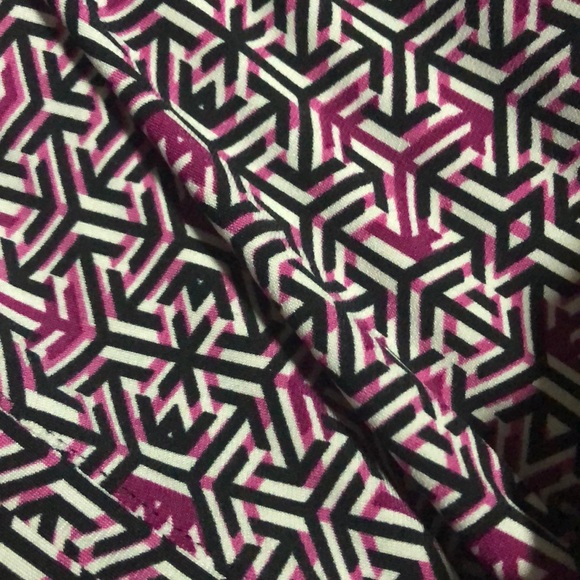 Pattern Dress with Belt - Picture 2 of 2